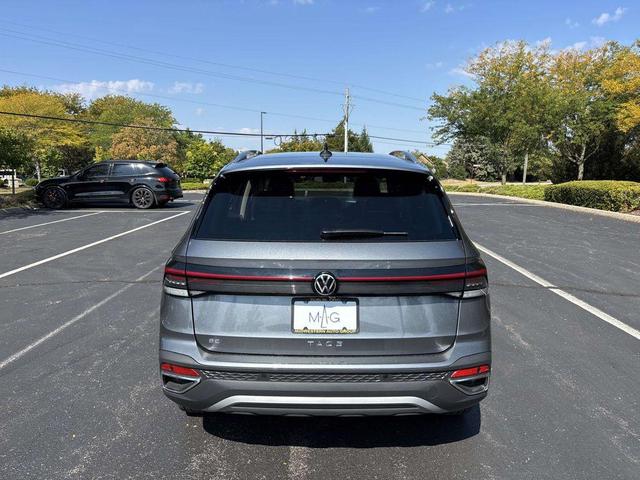Photo of 2025 Gray Volkswagen Taos