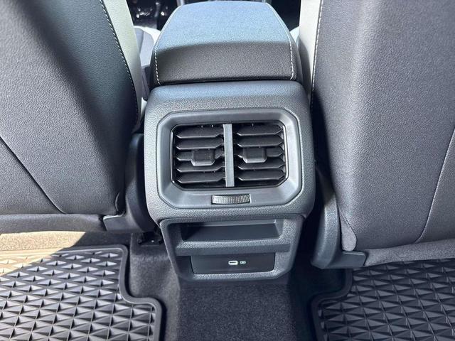 Photo of 2025 Gray Volkswagen Taos