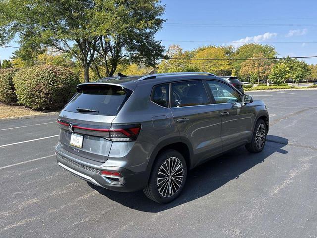 Photo of 2025 Gray Volkswagen Taos