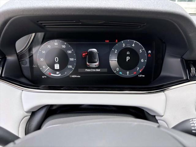 Photo of 2025 White Land Rover Range Rover Evoque