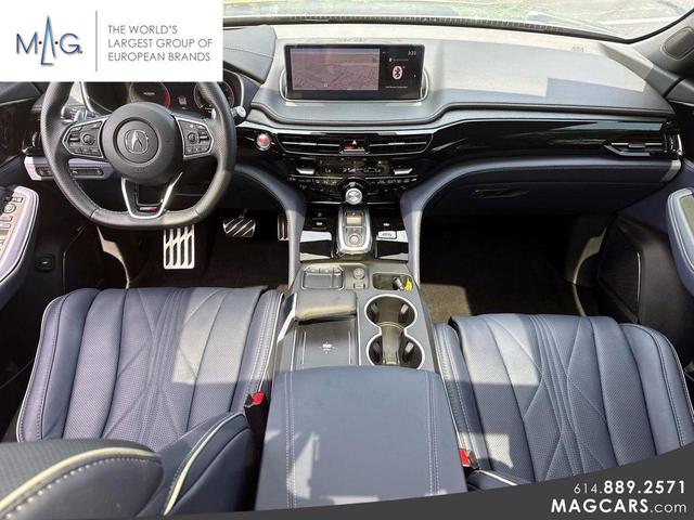 Photo of 2024 Lunar Silver Metallic Acura MDX