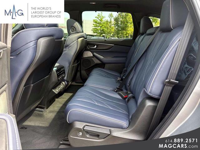 Photo of 2024 Lunar Silver Metallic Acura MDX