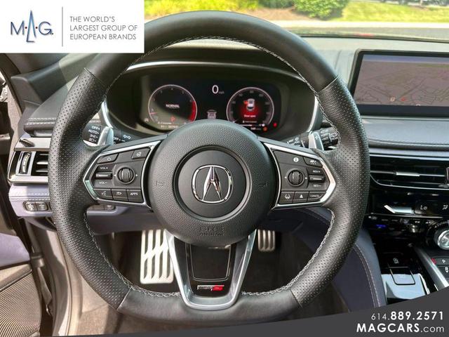 Photo of 2024 Lunar Silver Metallic Acura MDX
