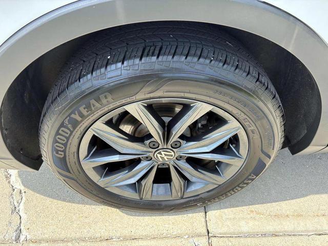 Photo of 2022 Pure White Volkswagen Tiguan
