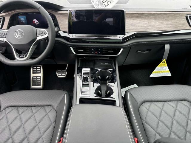 Photo of 2026 Pure Gray Volkswagen Atlas