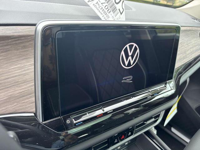 Photo of 2026 Pure Gray Volkswagen Atlas