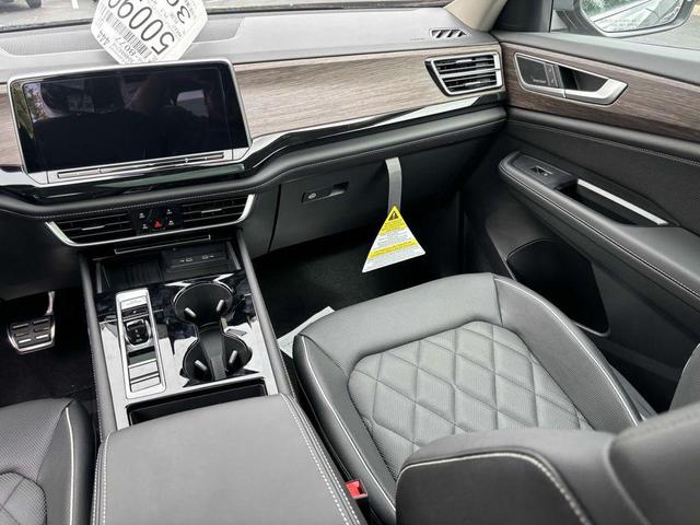 Photo of 2026 Pure Gray Volkswagen Atlas