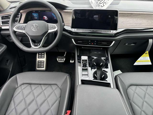 Photo of 2026 Pure Gray Volkswagen Atlas