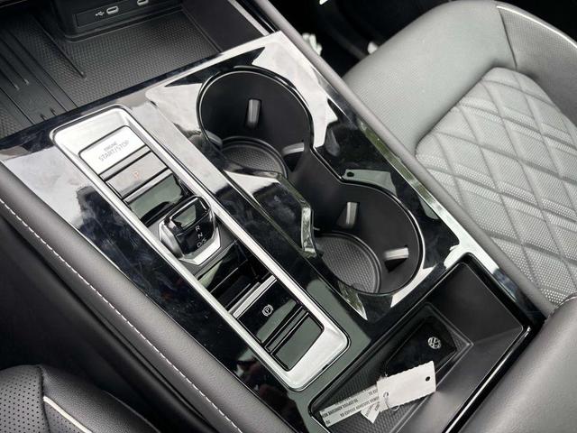 Photo of 2026 Pure Gray Volkswagen Atlas