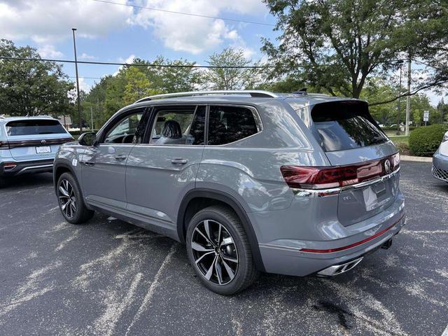 Photo of 2026 Pure Gray Volkswagen Atlas