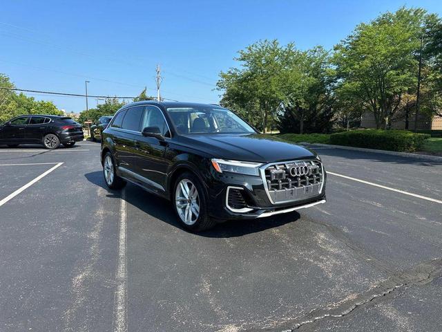 Photo of 2025 Mythos Black Metallic Audi Q7