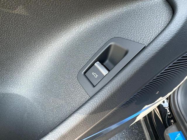 Photo of 2025 Mythos Black Metallic Audi Q7