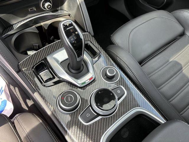 Photo of 2022 Rosso Etna Alfa Romeo Stelvio
