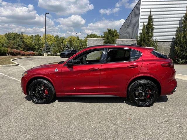 Photo of 2022 Rosso Etna Alfa Romeo Stelvio