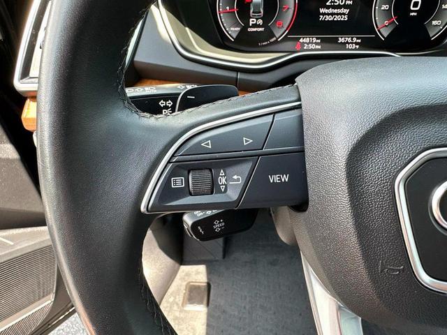 Photo of 2022 Mythos Black Metallic Audi Q5