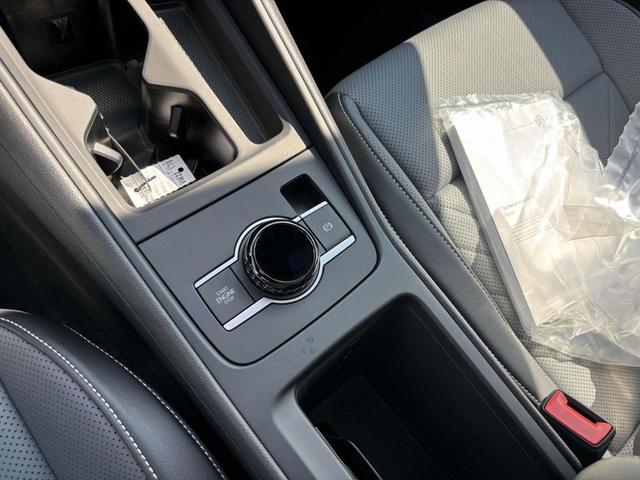 Photo of 2025 Platinum Gray Metallic Volkswagen Tiguan