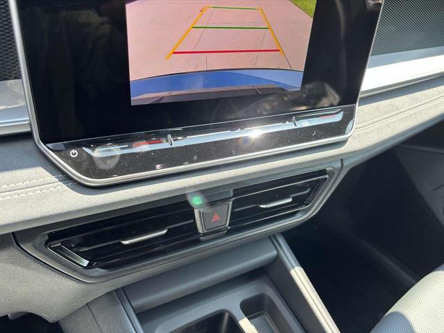 Photo of 2025 Platinum Gray Metallic Volkswagen Tiguan