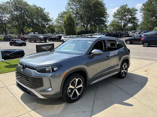 Photo of 2025 Platinum Gray Metallic Volkswagen Tiguan