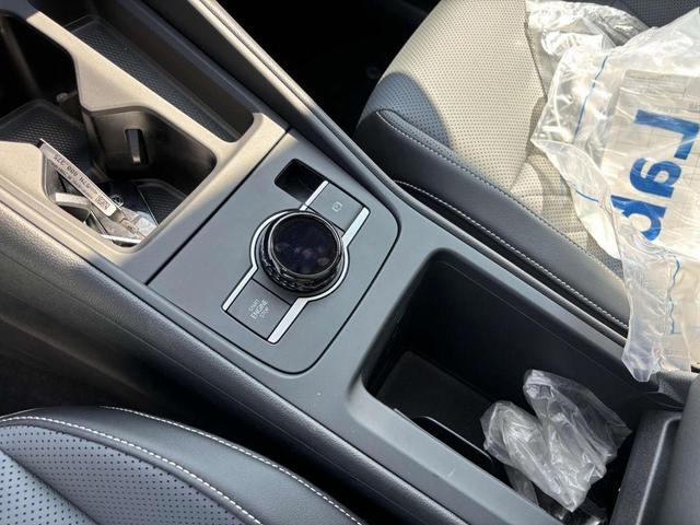 Photo of 2025 Platinum Gray Metallic Volkswagen Tiguan