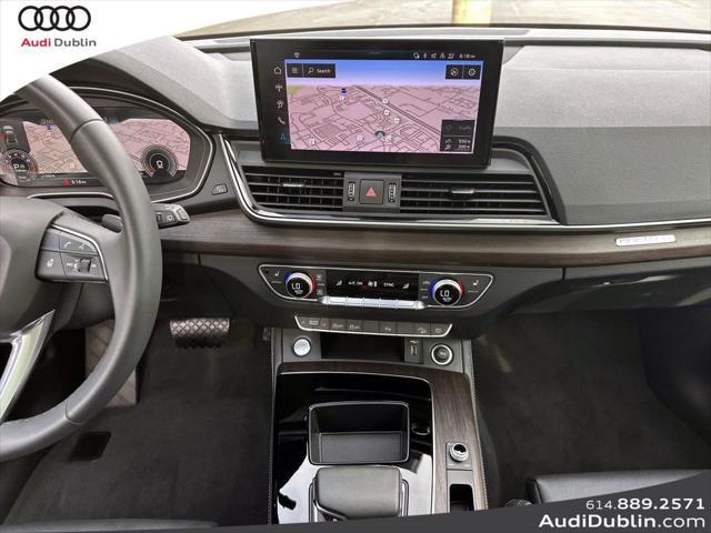 Photo of 2025 Mythos Black Metallic Audi Q5