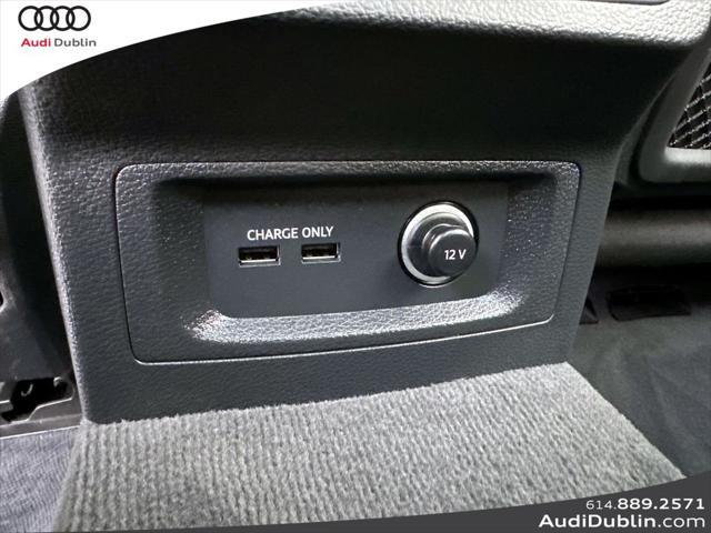 Photo of 2025 Mythos Black Metallic Audi Q5