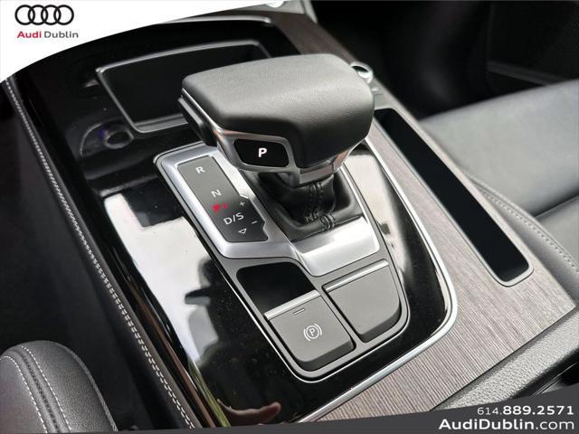 Photo of 2025 Mythos Black Metallic Audi Q5