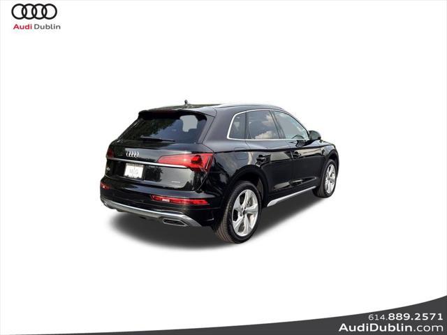 Photo of 2025 Mythos Black Metallic Audi Q5