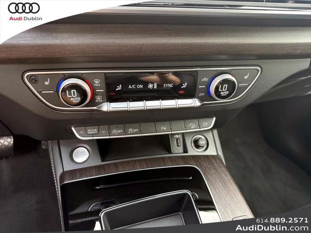 Photo of 2025 Mythos Black Metallic Audi Q5