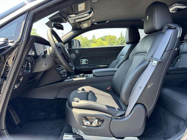 Photo of 2024 Black Diamond Metallic Rolls-Royce Spectre