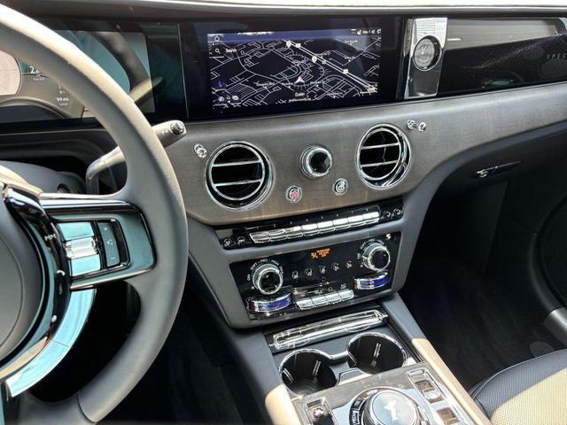Photo of 2024 Black Diamond Metallic Rolls-Royce Spectre