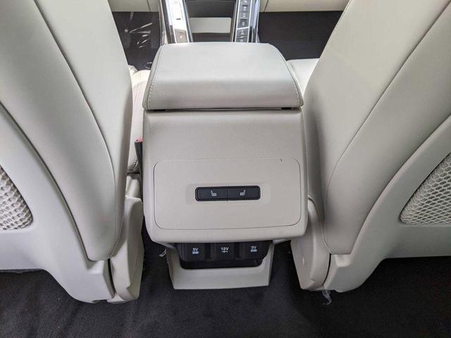Photo of 2024 Fuji White Jaguar I-PACE