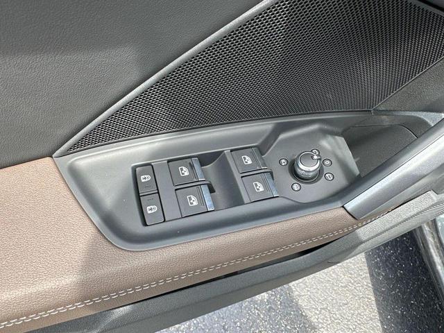 Photo of 2025 Manhattan Gray Metallic Audi A3