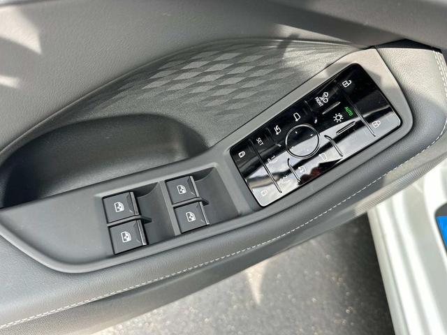 Photo of 2025 Glacier White Metallic Audi A5