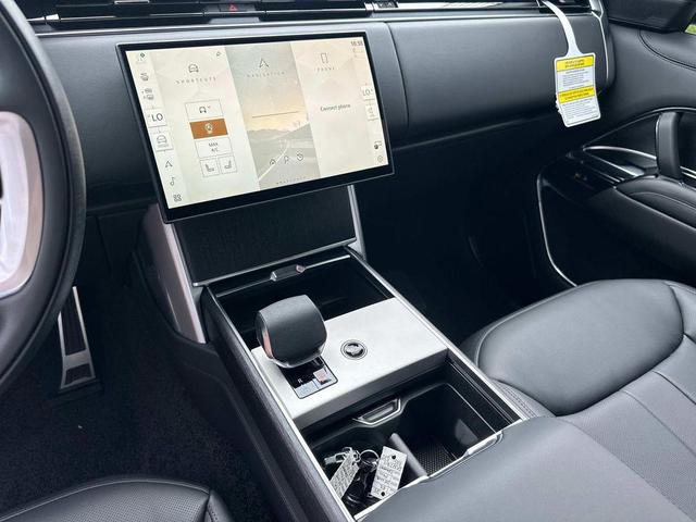 Photo of 2025 Gray Land Rover Range Rover
