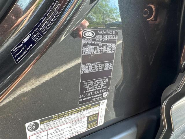 Photo of 2025 Carpathian Grey Premium Metallic Land Rover Defender