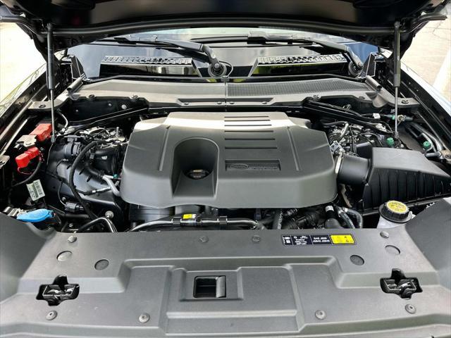 Photo of 2025 Carpathian Grey Premium Metallic Land Rover Defender