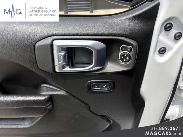 Photo of 2021 Bright White Clearcoat Jeep Wrangler Unlimited
