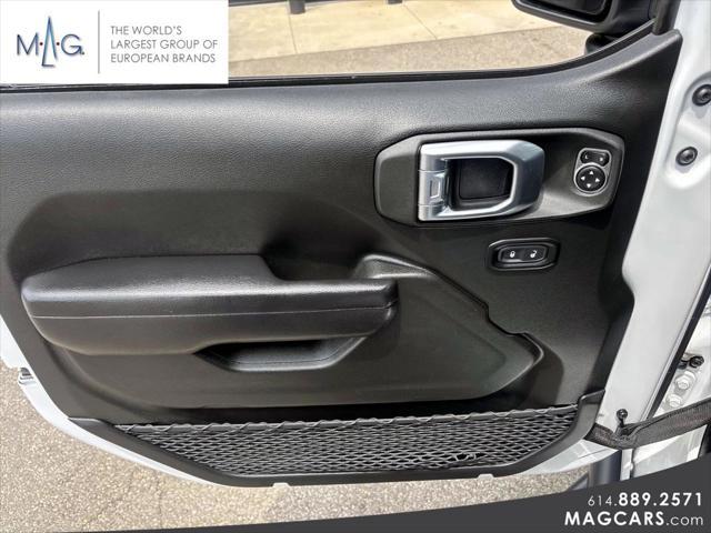 Photo of 2021 Bright White Clearcoat Jeep Wrangler Unlimited
