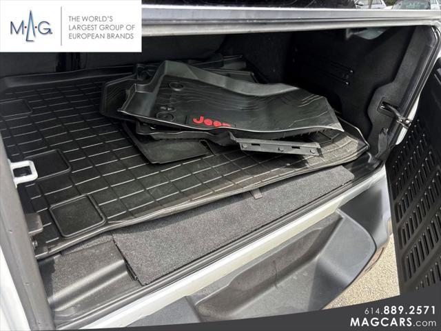 Photo of 2021 Bright White Clearcoat Jeep Wrangler Unlimited