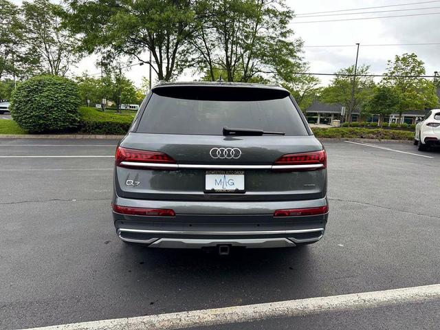 Photo of 2021 Samurai Gray Metallic Audi Q7