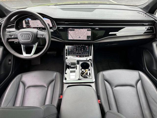 Photo of 2021 Samurai Gray Metallic Audi Q7