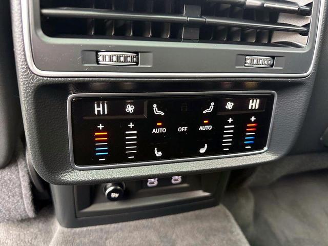 Photo of 2021 Samurai Gray Metallic Audi Q7