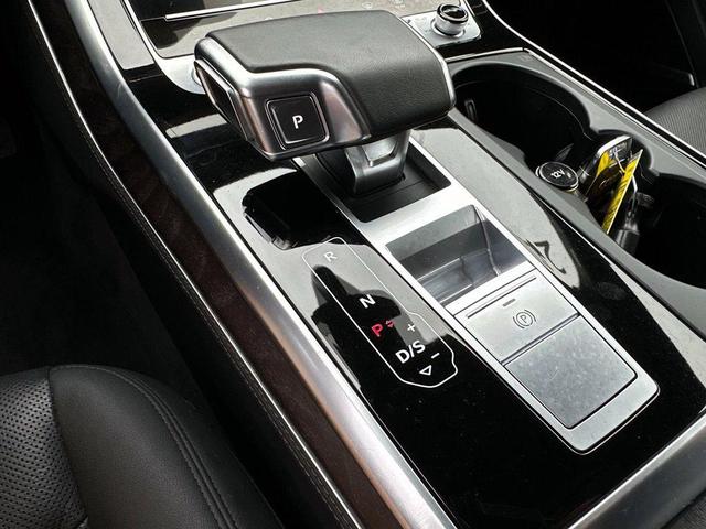 Photo of 2021 Samurai Gray Metallic Audi Q7