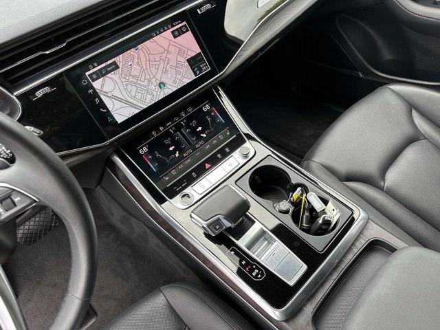 Photo of 2021 Samurai Gray Metallic Audi Q7