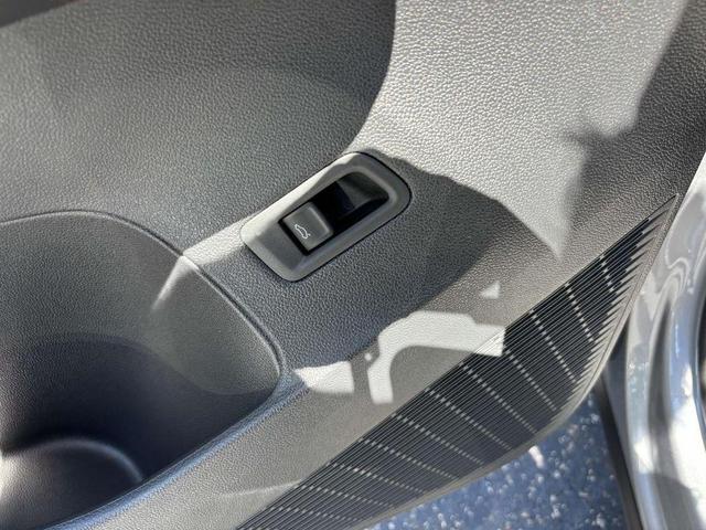 Photo of 2026 Silver Mist Volkswagen Atlas