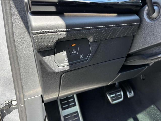 Photo of 2026 Silver Mist Volkswagen Atlas