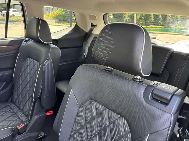 Photo of 2026 Silver Mist Volkswagen Atlas