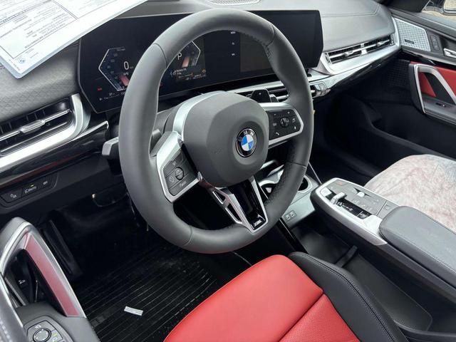 Photo of 2025 Alpine White BMW X2