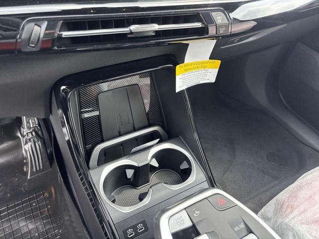 Photo of 2025 Alpine White BMW X2