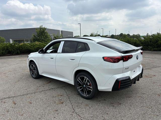 Photo of 2025 Alpine White BMW X2